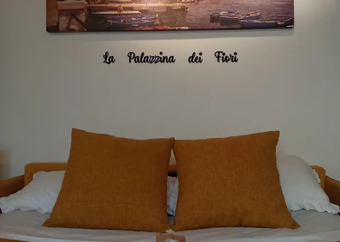 La Palazzina Dei Fiori Tatil Evi *